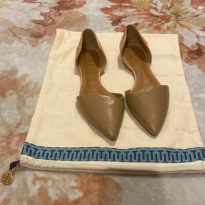 Women’s pointed shoes